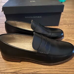 Banana Republic Men's Dark Leather Loafers